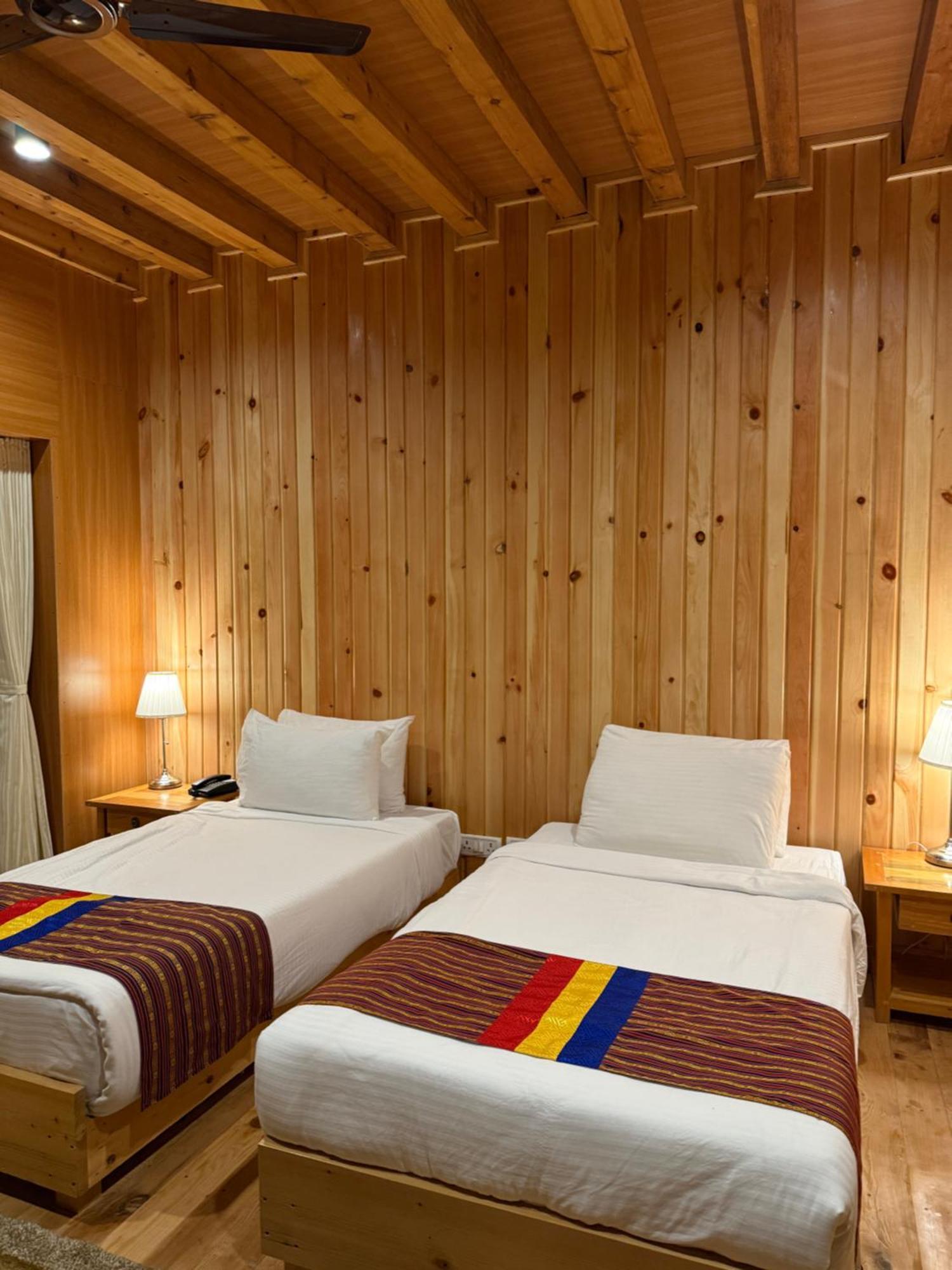 פארו Spirit Of Bhutan Resort מראה חיצוני תמונה